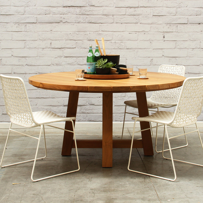 SKAL ROUND OUTDOOR DINING TABLE